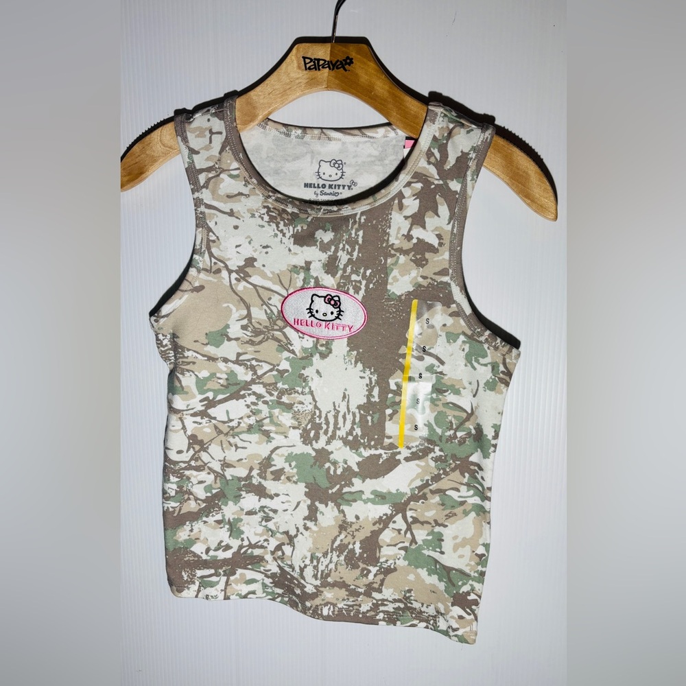 NWT Hello Kitty Kids Tank Top in Camouflage